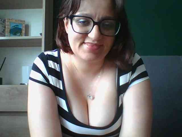sensualParis webcam