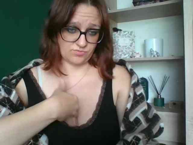 sensualParis webcam