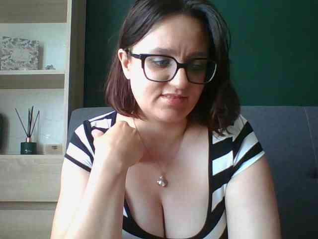sensualParis webcam