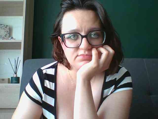 sensualParis webcam