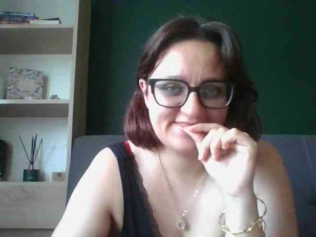 sensualParis webcam