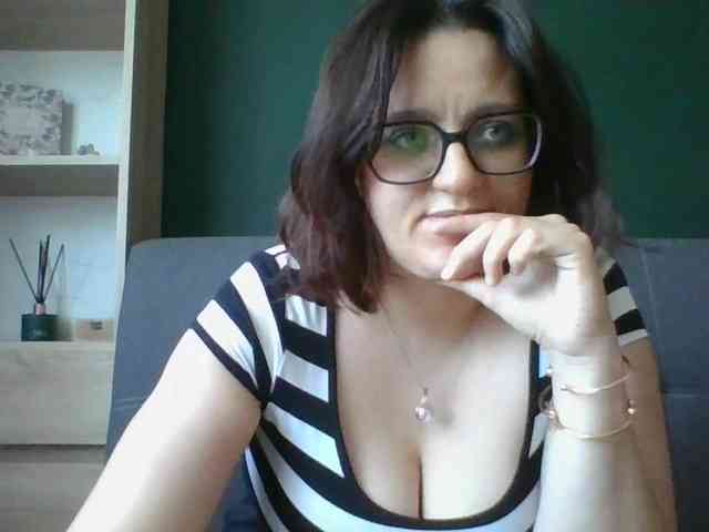 sensualParis webcam