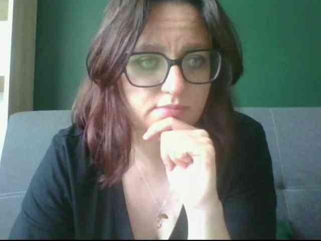 sensualParis webcam