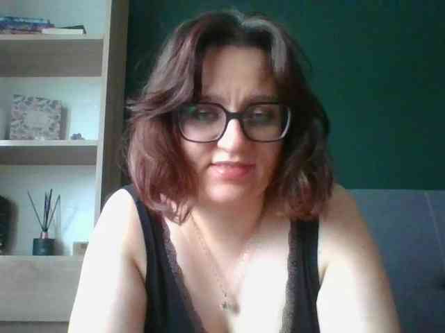 sensualParis webcam