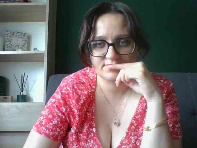 sensualParis Live Webcam on BongaCams