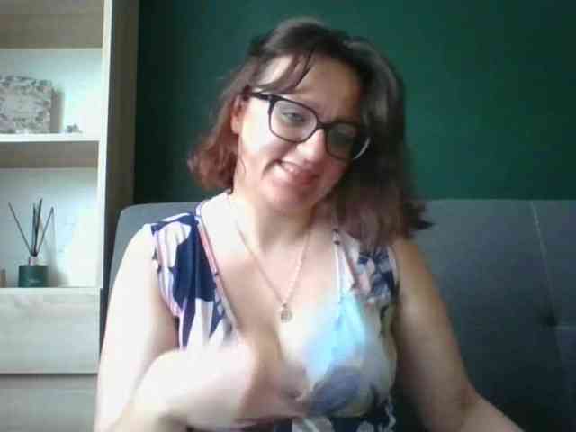 sensualParis webcam