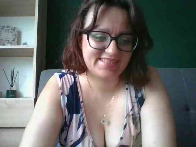sensualParis webcam