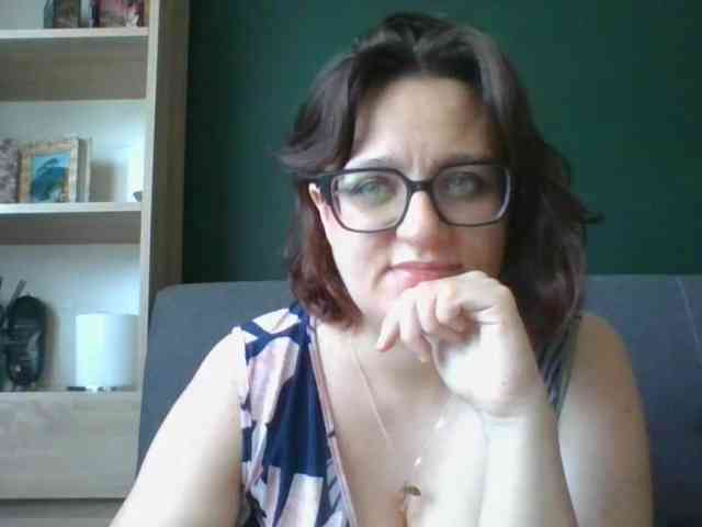 sensualParis webcam
