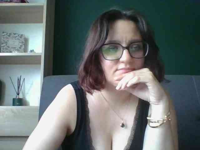 sensualParis webcam
