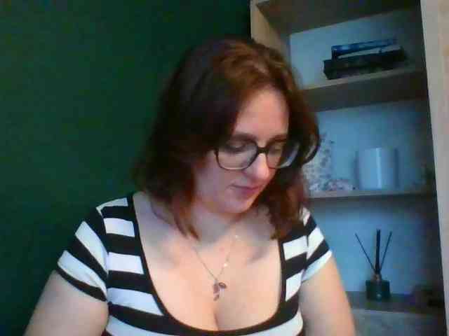 sensualParis webcam