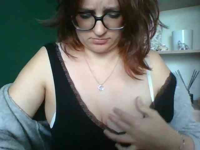 sensualParis webcam