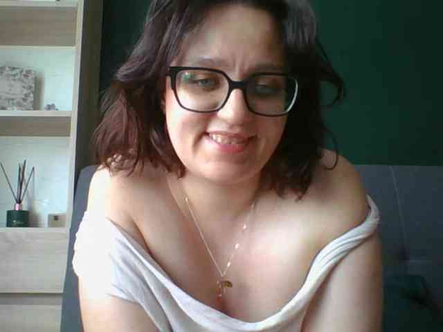 sensualParis webcam