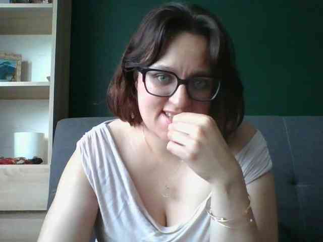 sensualParis webcam