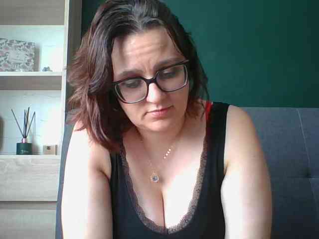 sensualParis webcam