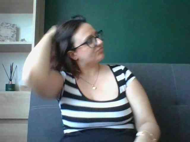 sensualParis webcam