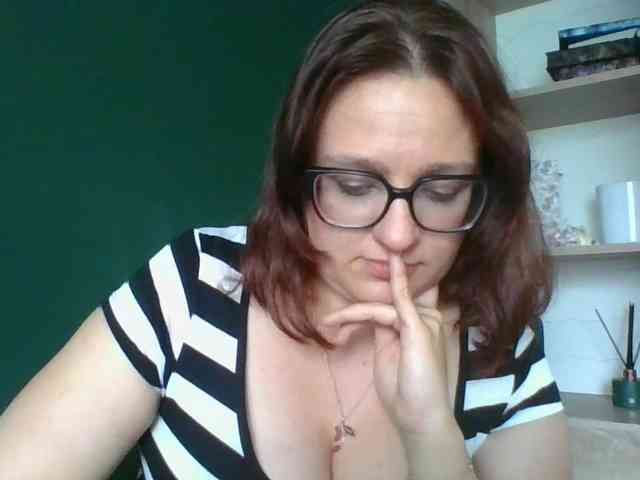 sensualParis webcam