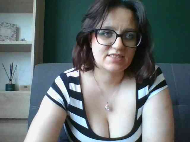Model: sensualParis