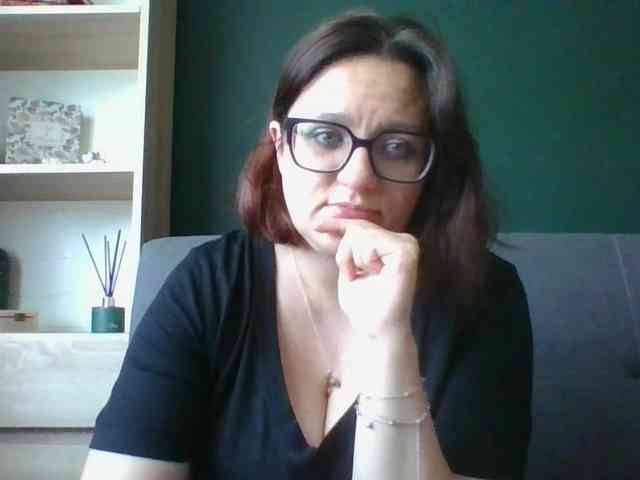 sensualParis webcam