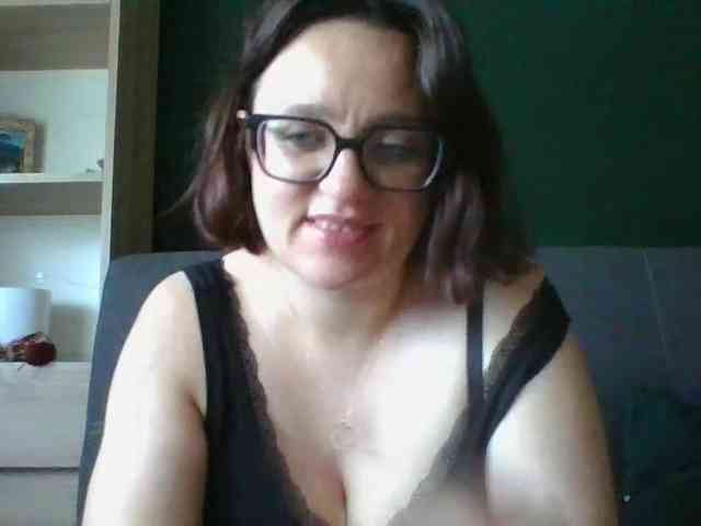sensualParis webcam