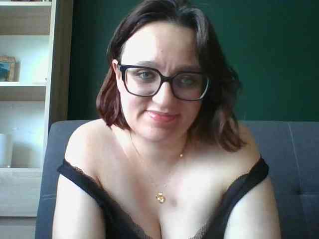 sensualParis webcam