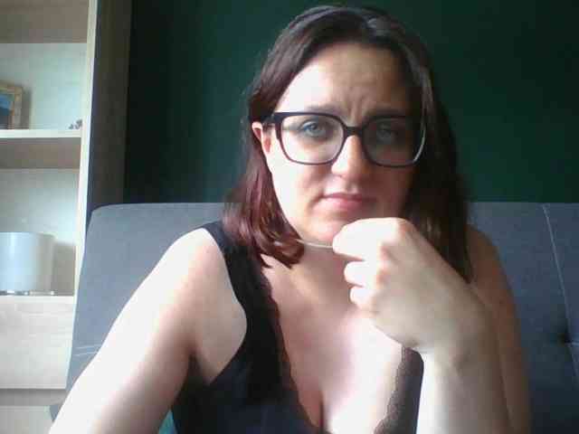 sensualParis webcam