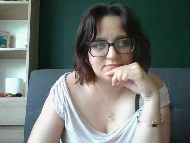 sensualParis webcam