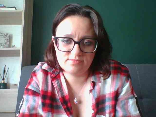 sensualParis webcam