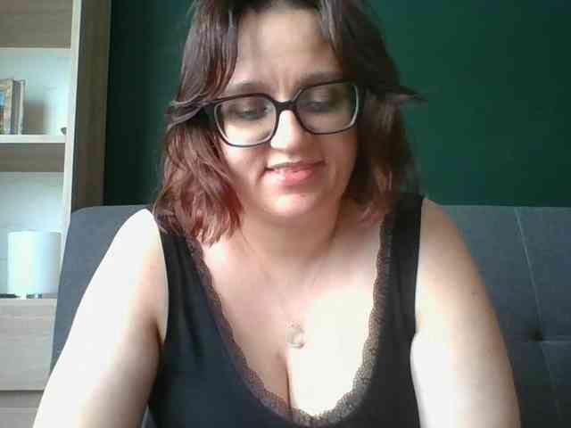sensualParis webcam