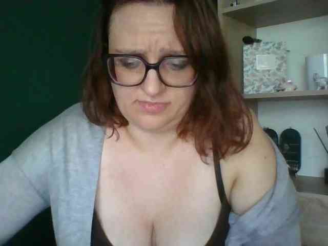 sensualParis webcam