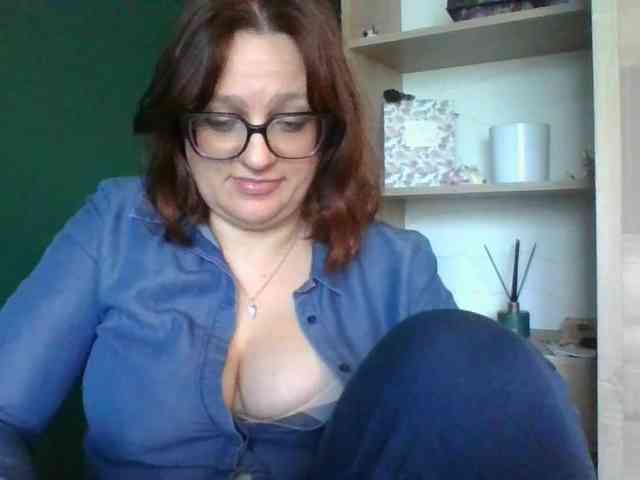 sensualParis webcam