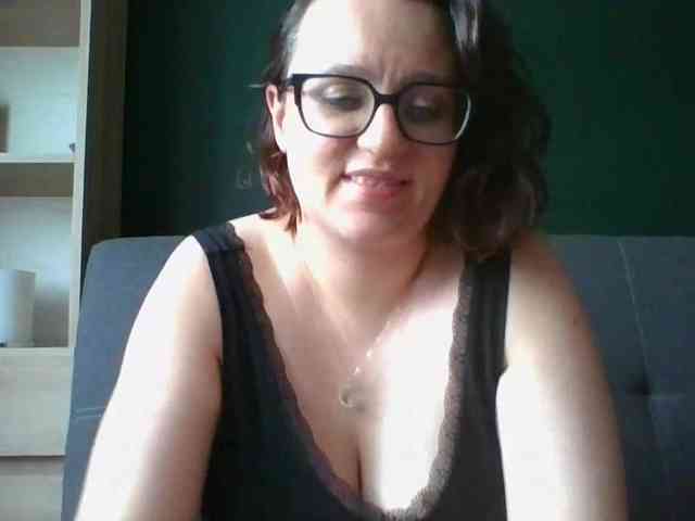 Model: sensualParis