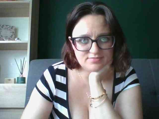 sensualParis webcam