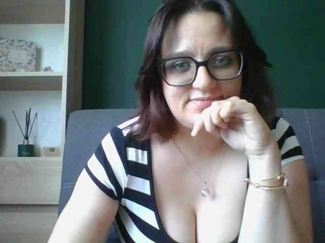 sensualParis webcam