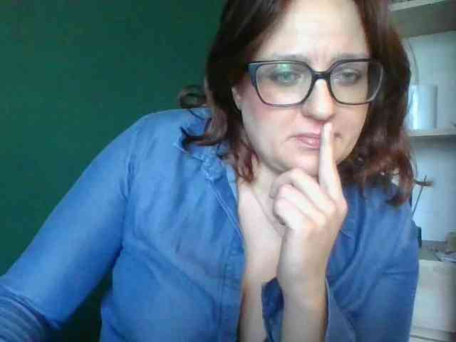 sensualParis webcam