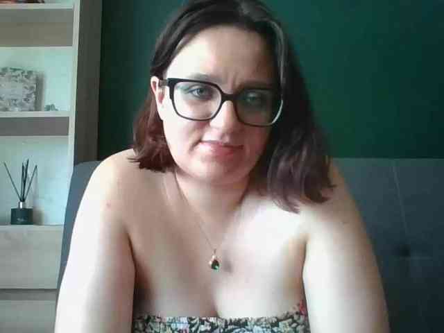 sensualParis webcam