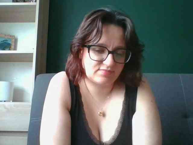 sensualParis webcam