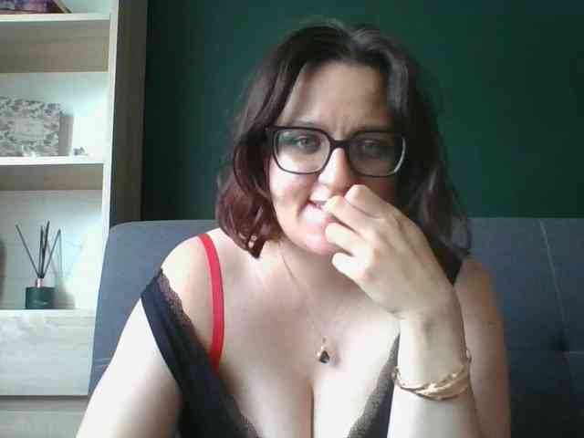sensualParis webcam