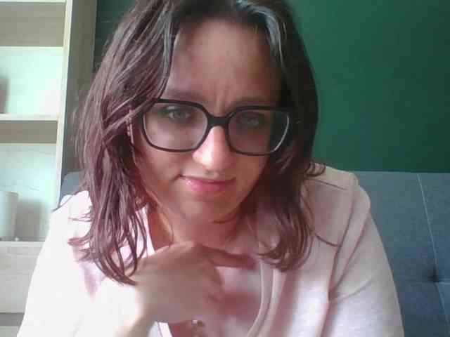 sensualParis webcam