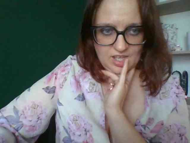 sensualParis webcam