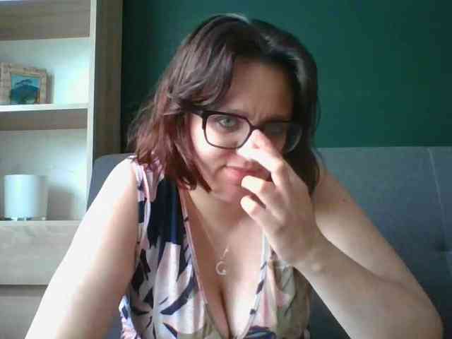 sensualParis webcam