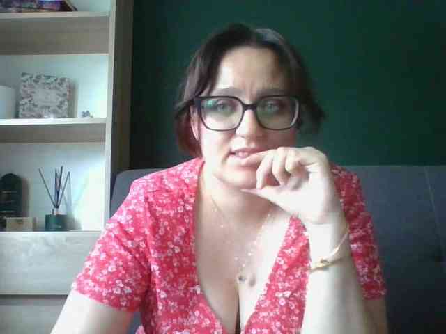 sensualParis webcam