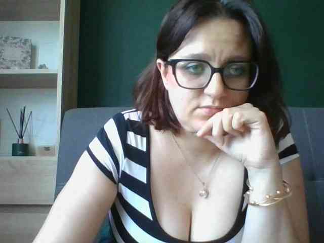 Model: sensualParis