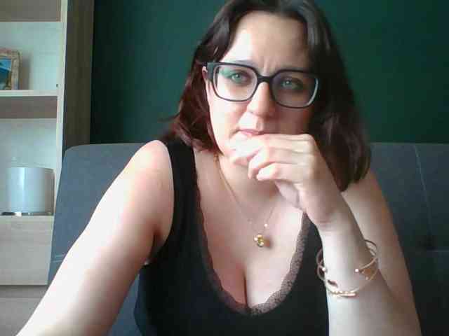 sensualParis webcam