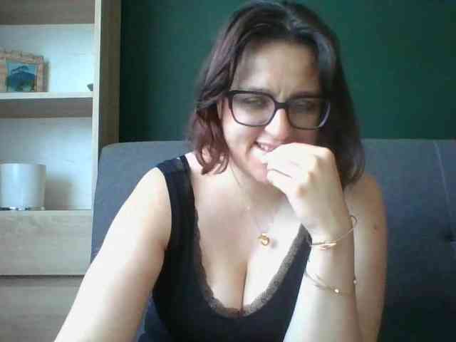 sensualParis webcam