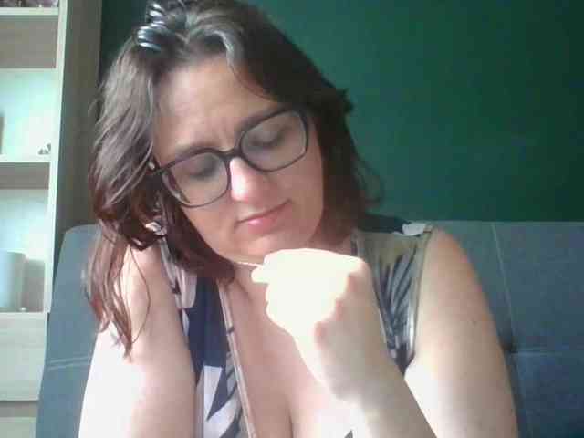 sensualParis webcam
