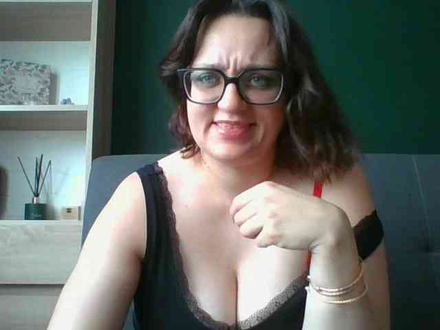 sensualParis webcam