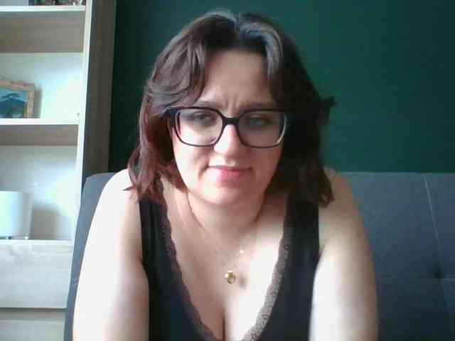 sensualParis webcam
