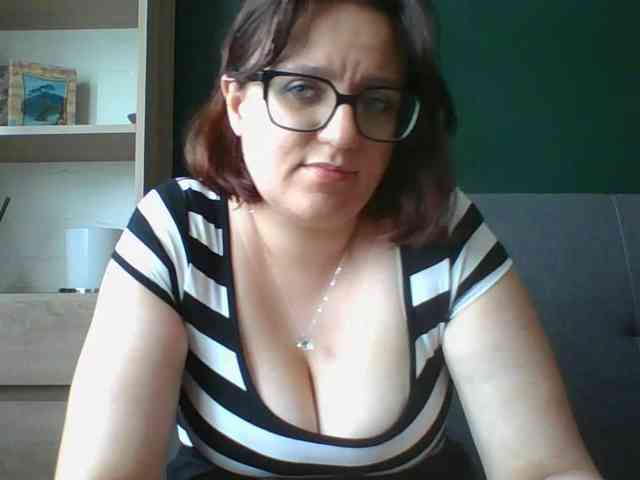 sensualParis webcam