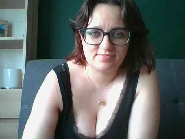 Model: sensualParis