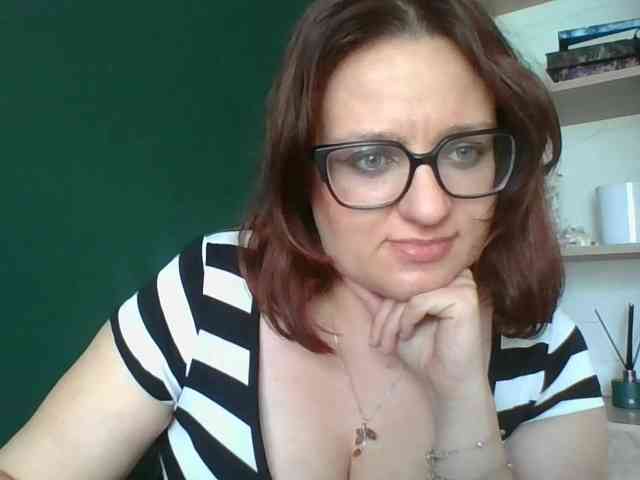 sensualParis webcam